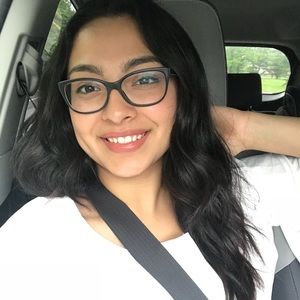 Meet your Posher, Adriana